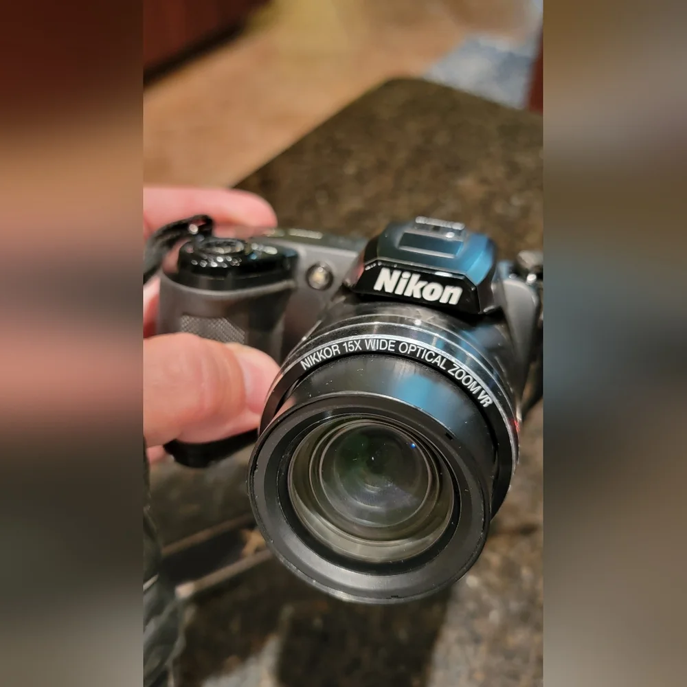 NIKON Digital Camera